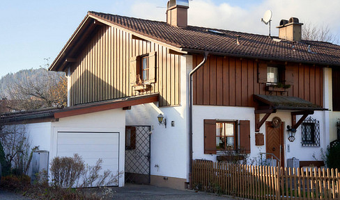 Charmante Doppelhaushälfte in Kiefersfelden mit viel Platz u. schönem Garten (noch ohne Makler)
