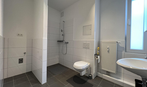 Exclusive 2-room penthouse apartment with balcony and terrace, located in the heart of Wuppertal.
