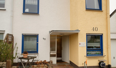 *FREE OF PROVISION* Plenty of space for family and home office - corner terraced house on Heddesdorfer Berg