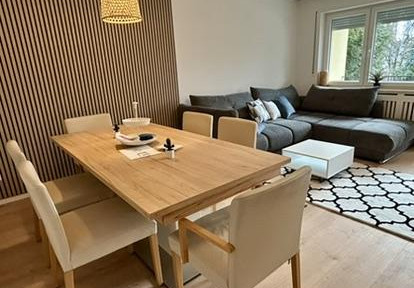 Refurbished & modern furnished 3-room apartment with sunny balcony