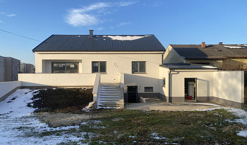 Exklusives Einfamilienhaus in Neusiedl am See - Hirschfeldspitz 28