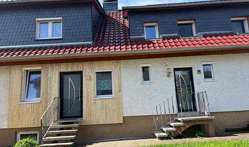 Schönes Zweifamilienhaus in Poppenhausen / Rhön !!!!
