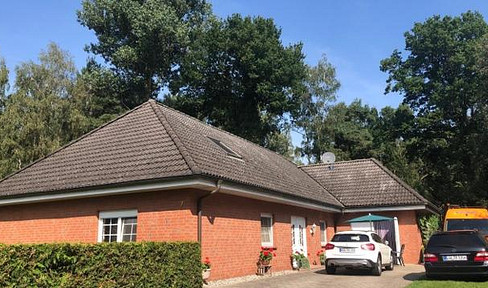 Very well maintained house with expansion reserve in the attic on 3000m2 plot.