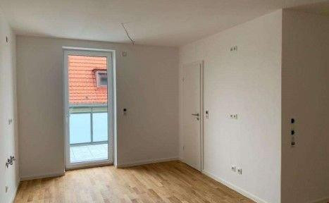 Bright 2 room renovated apartment in Würzburg