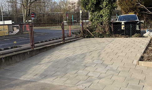 Stellplatz in der Heddernheimer Landstraße, 60439 Frankfurt am Main - ab 01.02.2026 zu vermieten