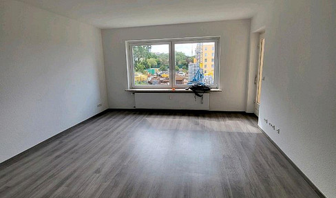 Bright and renovated 2-room apartment in a quiet location