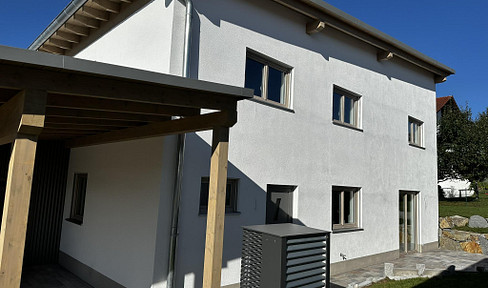 Doppelhaushälfte mit kleinem Garten