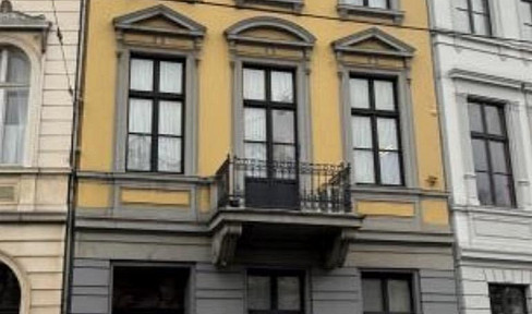 Listed apartment building in Bonn Castell
