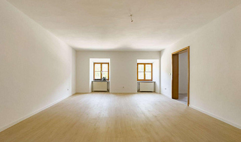 exklusive 3-Zimmer-Etagenwohnung Kr. Passau