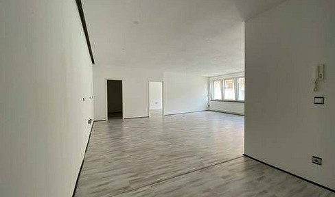 Komplett sanierte Zwei Zimmer Wohnung Pforzheim (Südweststadt)