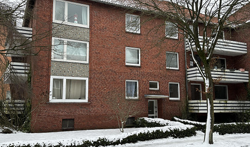 More space for living: Bright 3 rooms with balcony in Heppens