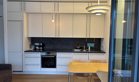 Bauhaus: Fully furnished 2-room apartment in the center of Berlin with a view of St. Michael's Church