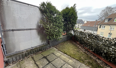 2.5-room apartment with kitchen, roof terrace, storage room & underground parking space