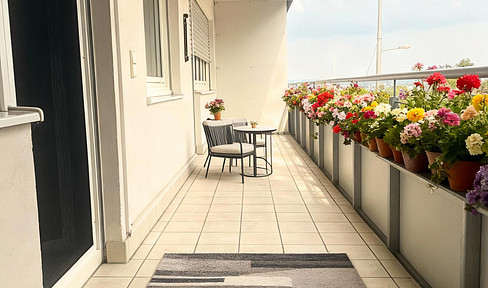 Cozy 4-room apartment with a view in a half-height location