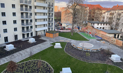 von Privat – Erstbezug – urban & ruhig zugleich, flexible 3,5 Zimmer, Balkon, EBK, TG