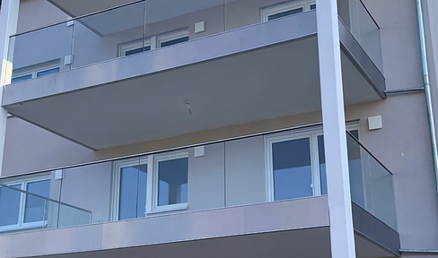 NEUBAU 3-Zimmer-Wohnung Souterrain mit großer Terrasse