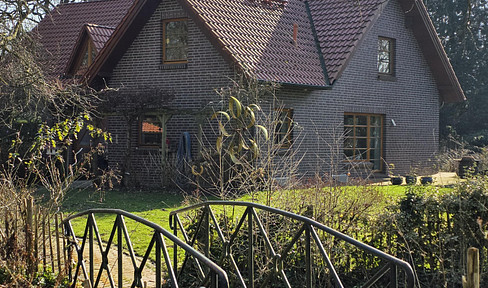 Spacious detached house with 7 rooms in Oldenburg-Ohmstede