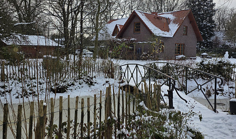 Spacious detached house with 7 rooms in Oldenburg-Ohmstede