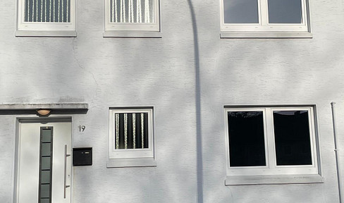 Ruhige Lage, Reihenhaus mit großem Raumangebot für Familie und individuelle Entfaltung.