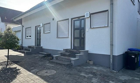 Modernisierte 3 ZKB Wohnung Heizung/Photovoltaik neu