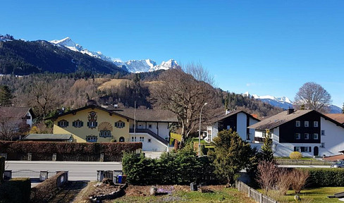 Denkmalgeschütztes Baroninnen-Landhaus mit Parkareal & hoher Baurechtsreserve