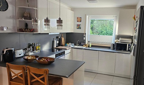 Beautifully renovated terraced house in a family-friendly location.