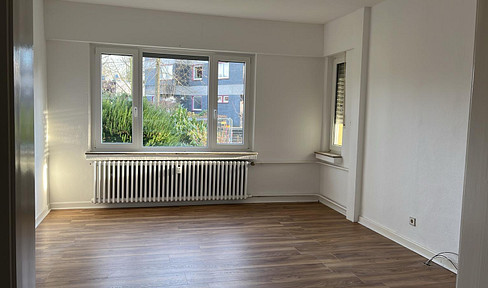 Mülheim, Kluse 48 on the edge of the forest and yet central location and beautiful garden