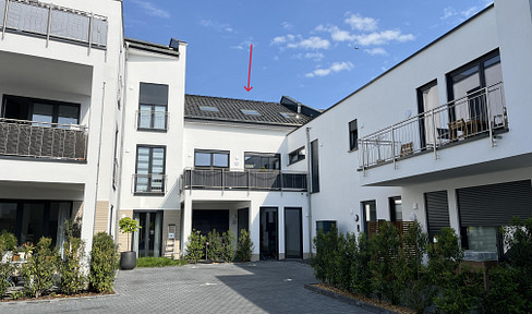 Individuelle Maisonnettewohnung mit Hochterrasse, Stellplatz und EBK