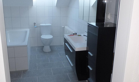 Sehr schöne 2,5 Zimmerwohnung für Junggebliebene