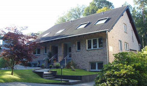 Spacious semi-detached house in a beautiful location on the edge of the forest