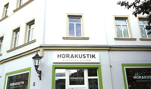 Helle 3 Zimmerwohnung mit Einbauküche und Gartenbenutzung