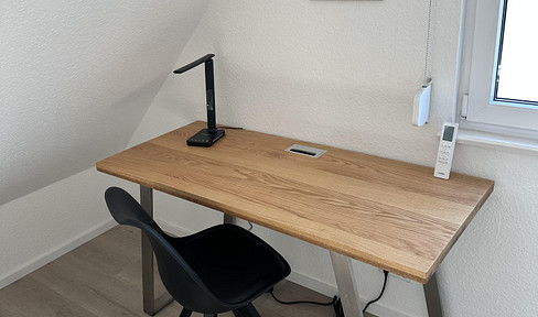 WG-Zimmer in Stuttgart mit Minibar & SmartTV