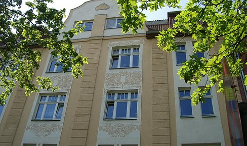 Gepflegtes Mehrfamilienhaus aus der Gründerzeit, zentral, ruhig von privat