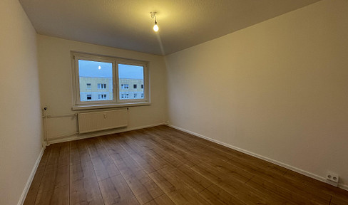 Frisch renovierte 3-Zimmer-Wohnung mit zwei Balkonen