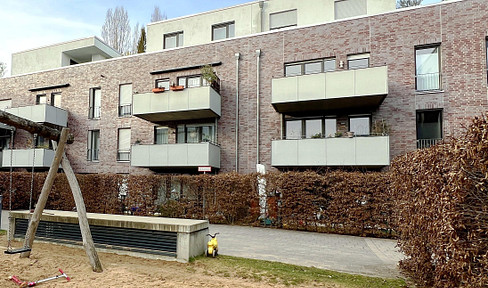 3-4 room apartment in Cologne Raderthal with 80m2 roof terrace