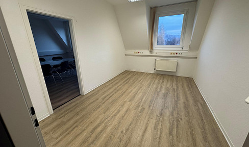 Office rental on the top floor - central location with top infrastructure