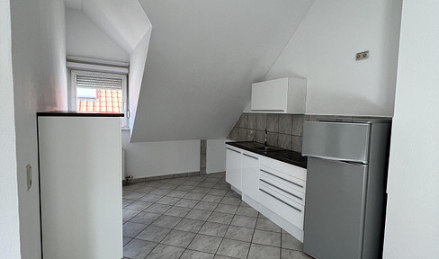 Beautiful 2-room apartment for rent in Feilbingert - incl. fitted kitchen, balcony, parking space