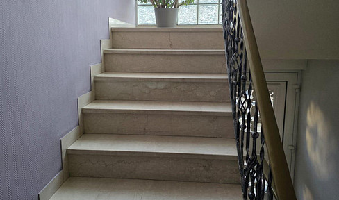 Spacious apartment with a large balcony – newly renovated.