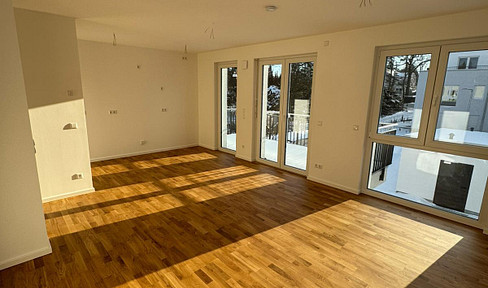 Erstbezug 3-Zimmer Wohnung mit großem Balkon - Neubau