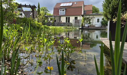 Dream property: Two-family house in a central location in Falkensee.