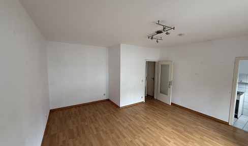 Apartment with balcony in a good location