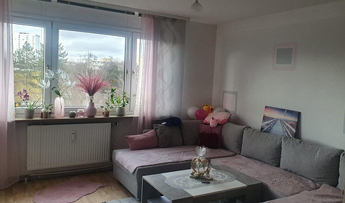 Sonnige, ruhige 2-Zi-Whg. 58,4 m² im 3. Stock/Hochhaus in Nbg, mit Balkon, U1-Bahn-Nord