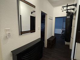 Möblierte 3-Zimmer-Wohnung (90 m²) mit Balkon, Klima & EBK – Nähe EZB