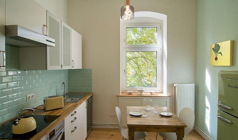 Helle möblierte Altbauwohnung nähe S-Bahn Innsbrucker Platz