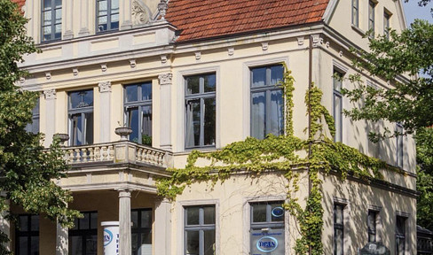 Prestigious practice or commercial office unit in a listed building