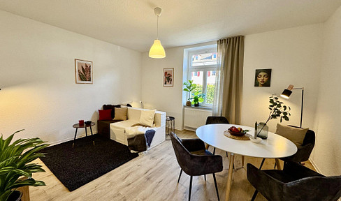 Kernsaniert & bezugsfrei – moderne 2-Zimmer-Wohnung in zentraler Lage