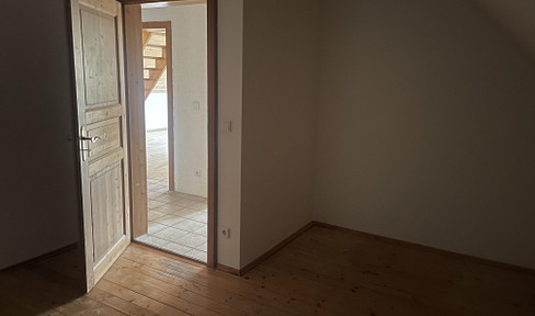 3,5 Zimmer Wohnung mit Galerie und Südbalkon