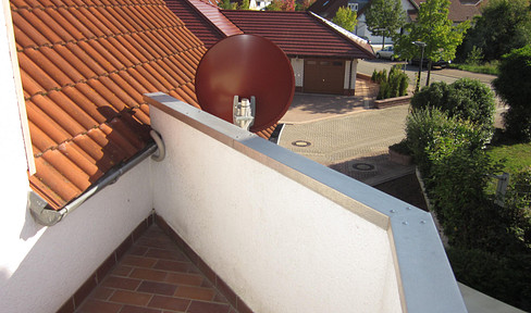 Living feeling 95m²: Refurbished maisonette | EBK | 2 parking spaces | 125kWh | 950€ rental value!