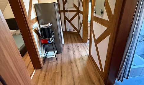 Frei ab 01.03. 45m² Dachgeschosswohnung