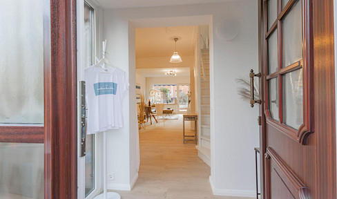 Charming terraced house in Bramfeld - flooded with light & idyllic garden